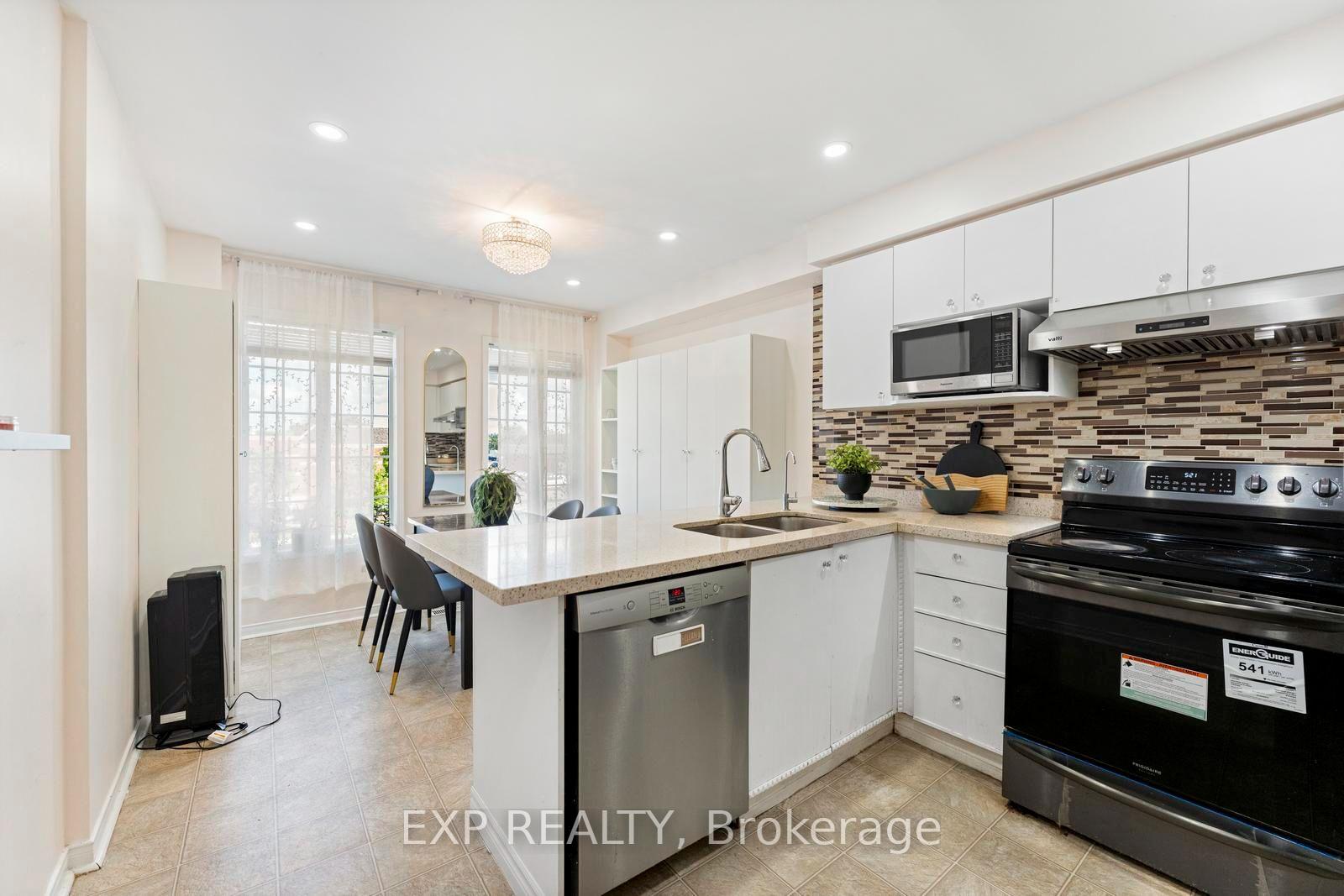 Photo 9 of 123 Brickyard Way, Brampton, Brampton North — HOMEH