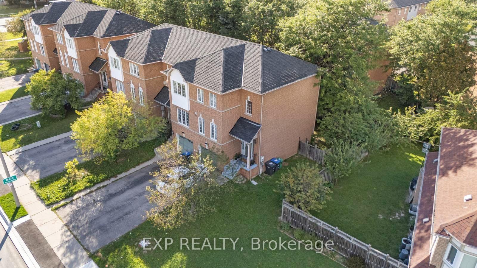 Photo 32 of 123 Brickyard Way, Brampton, Brampton North — HOMEH