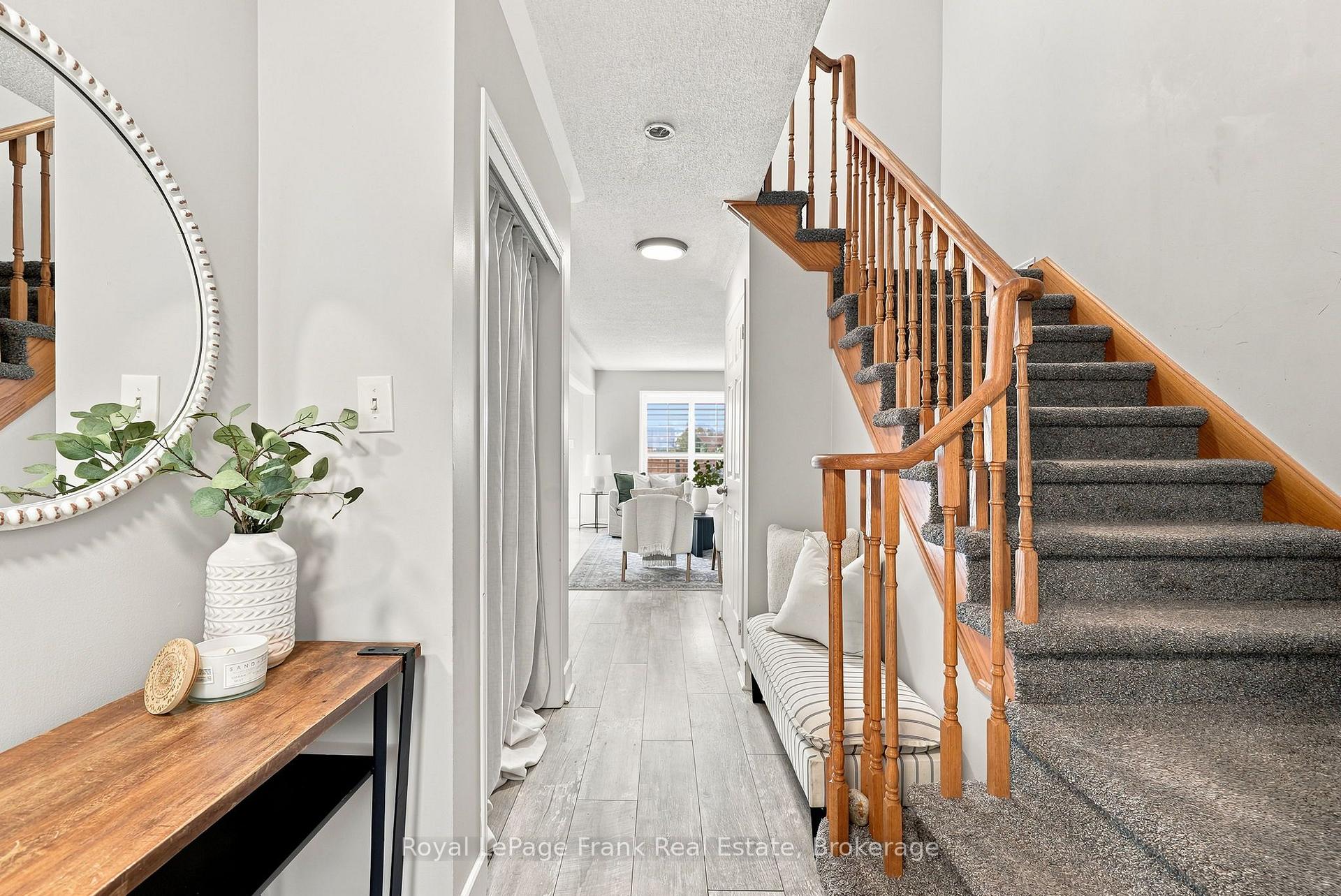 Photo 16 of 92 Tremount Street, Whitby, Brooklin — HOMEH