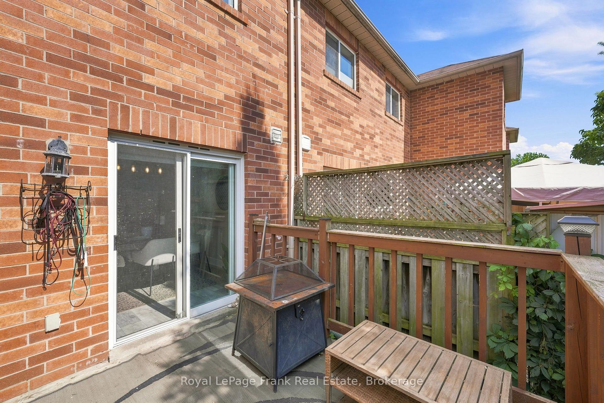 Photo 34 of 92 Tremount Street, Whitby, Brooklin — HOMEH
