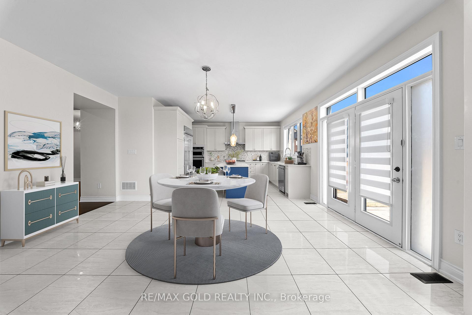 Photo 5 of 600 Mactier Drive, Vaughan, Kleinburg — HOMEH