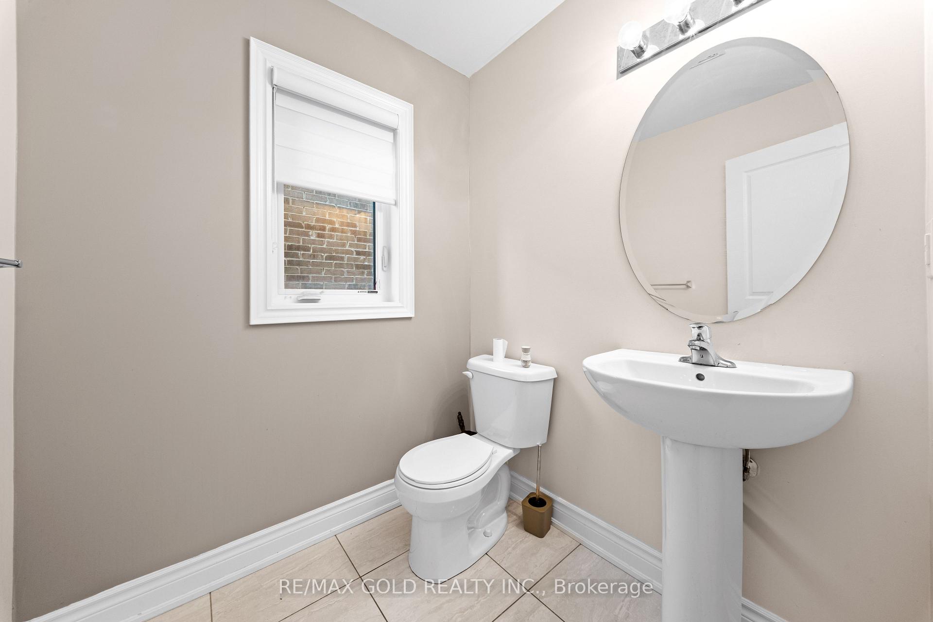 Photo 15 of 600 Mactier Drive, Vaughan, Kleinburg — HOMEH