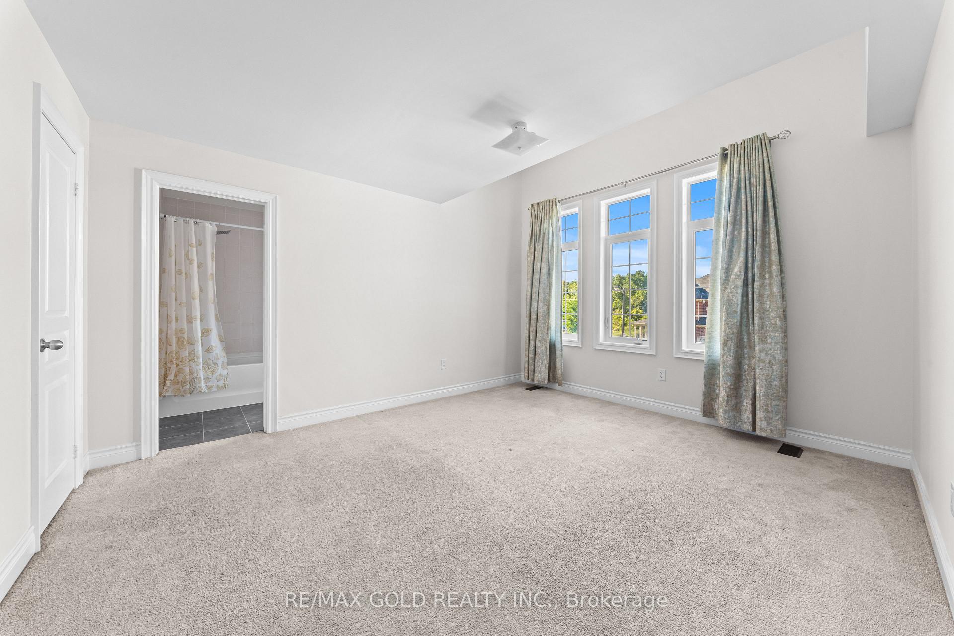 Photo 25 of 600 Mactier Drive, Vaughan, Kleinburg — HOMEH