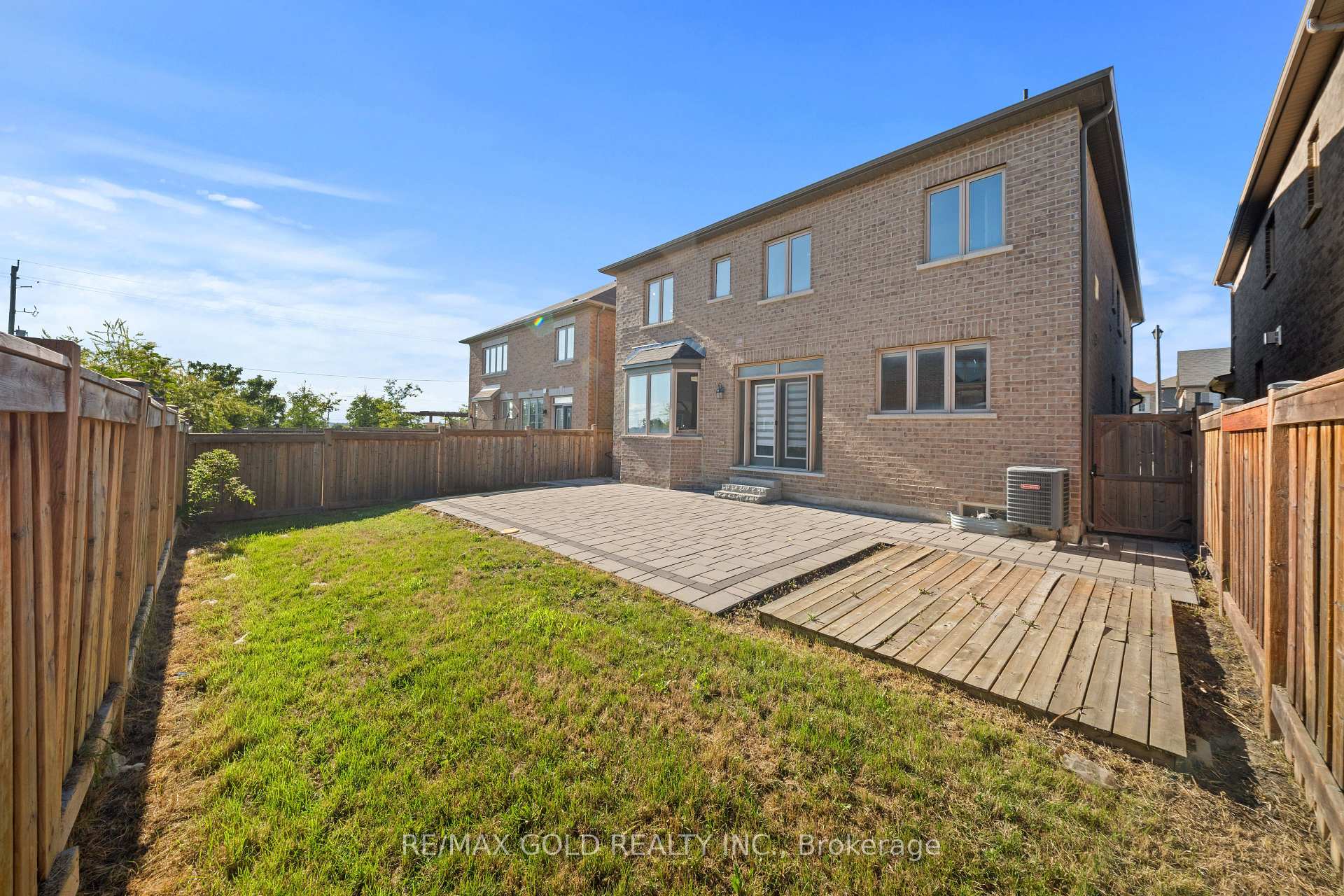 Photo 29 of 600 Mactier Drive, Vaughan, Kleinburg — HOMEH