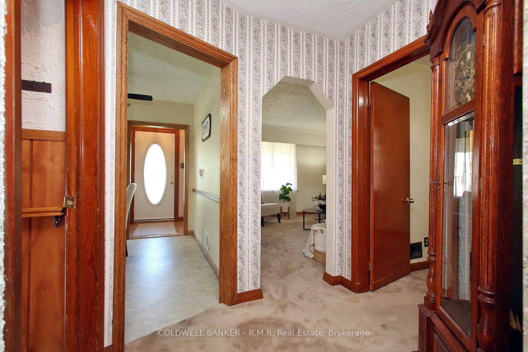 Photo 11 of 163 Windsor Street, Oshawa, Donevan — HOMEH