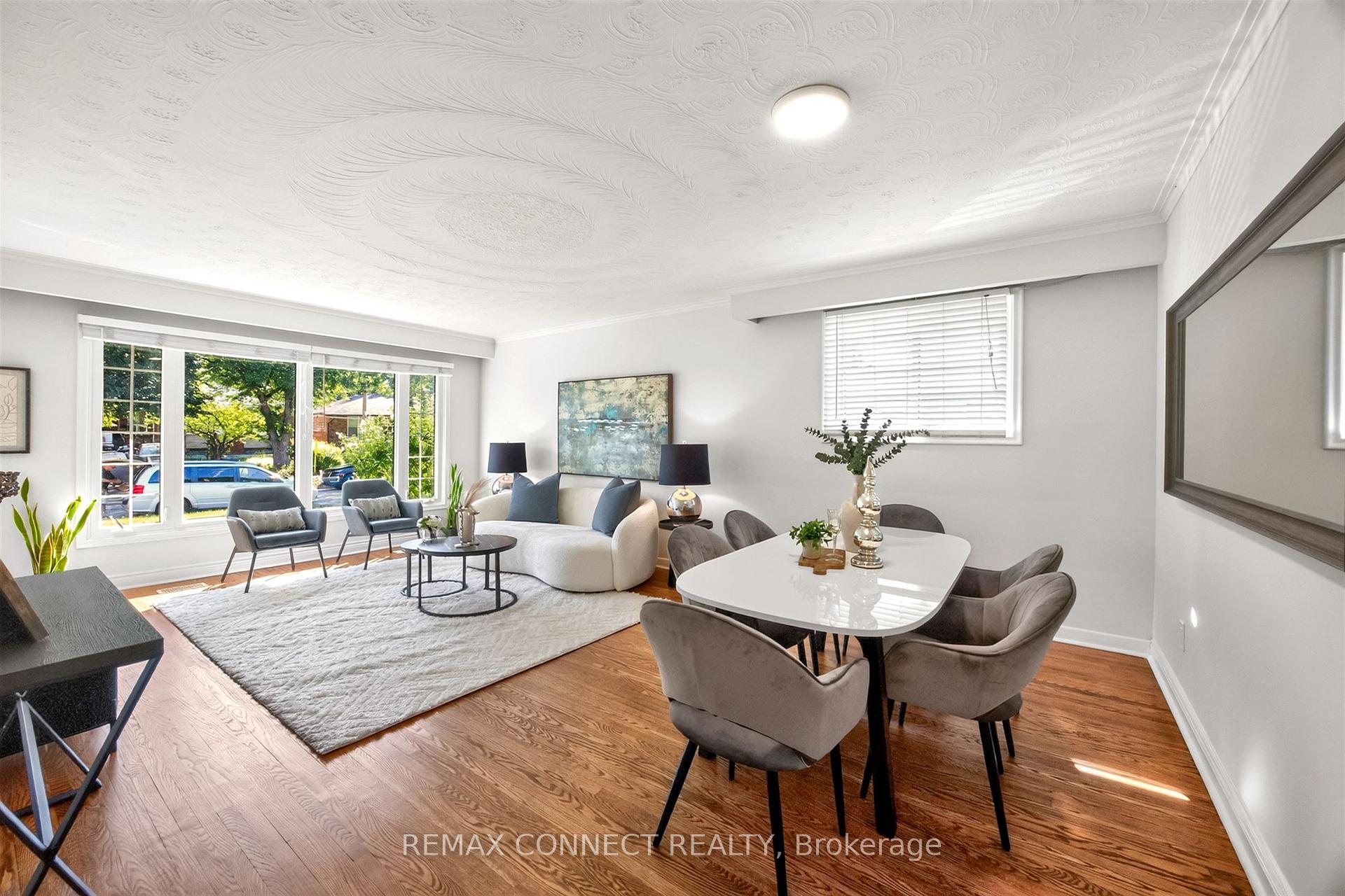 Photo 8 of 42 Bainhart Crescent, Scarborough, Woburn — HOMEH