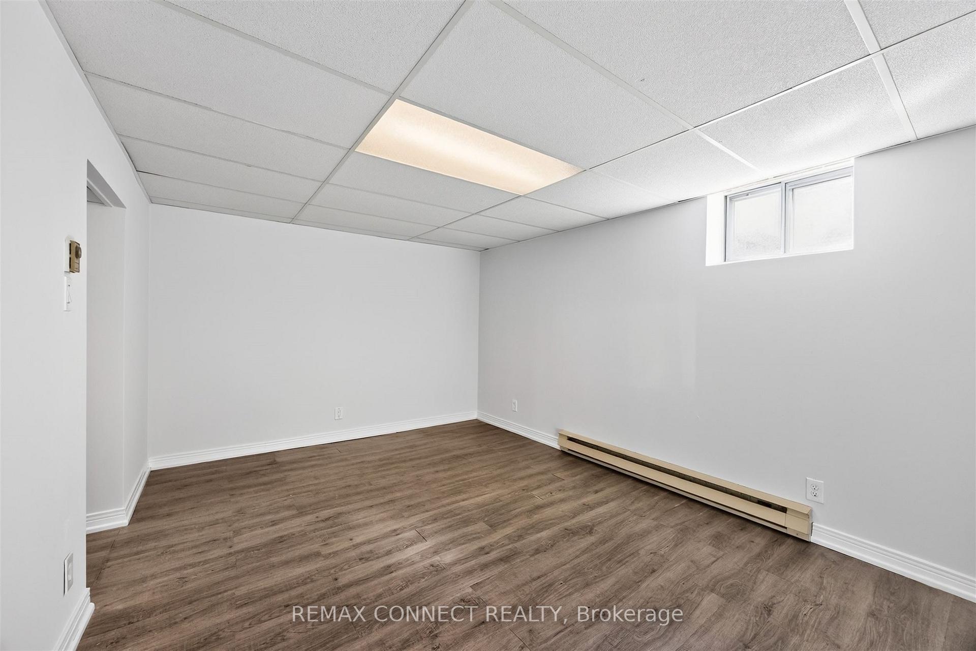 Photo 21 of 42 Bainhart Crescent, Scarborough, Woburn — HOMEH