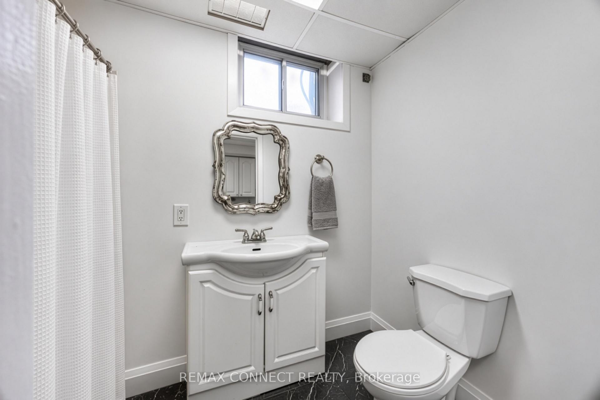 Photo 23 of 42 Bainhart Crescent, Scarborough, Woburn — HOMEH
