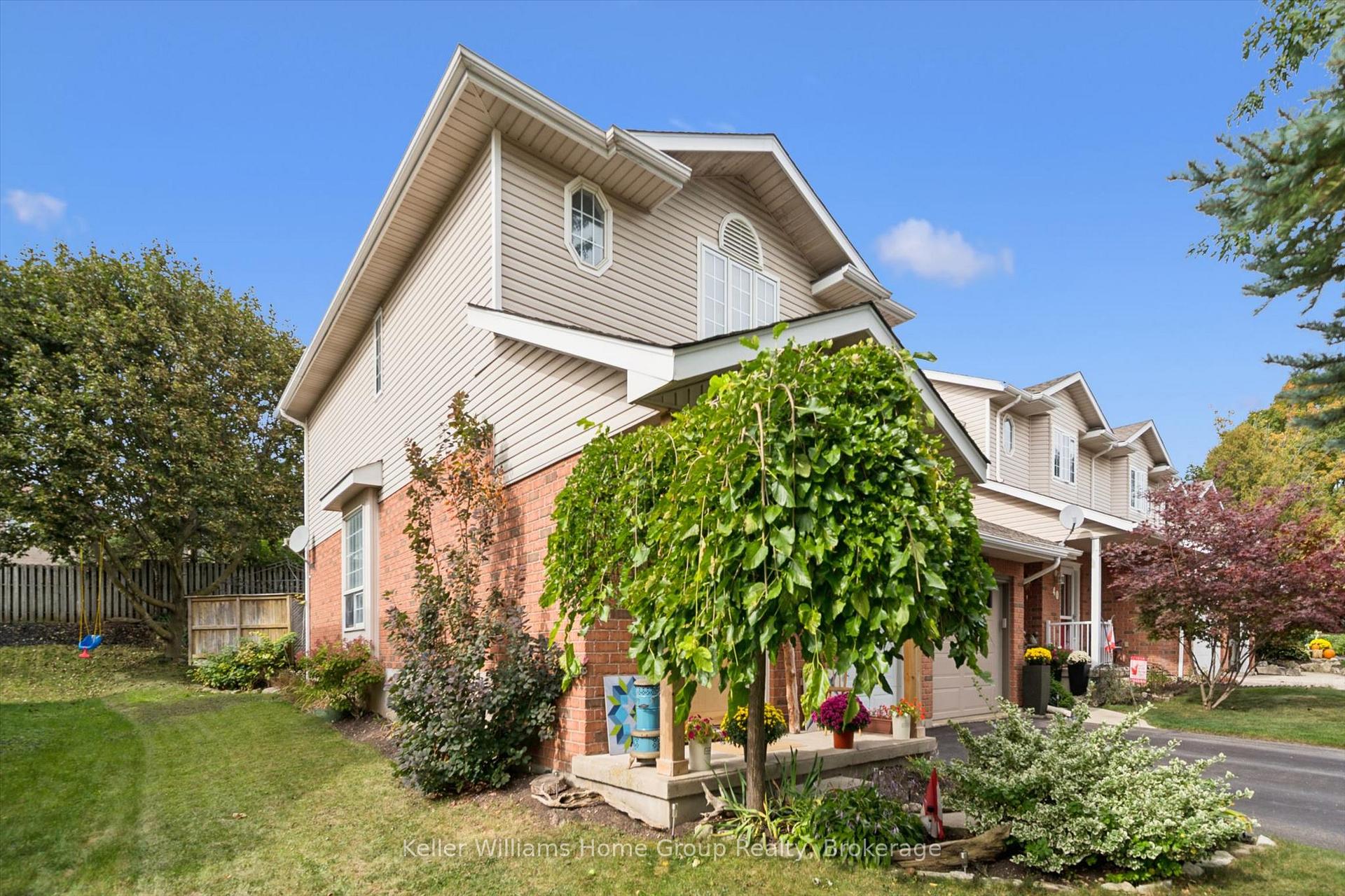 Photo 2 of 36 Patrick Boulevard, Centre Wellington, Elora/Salem — HOMEH