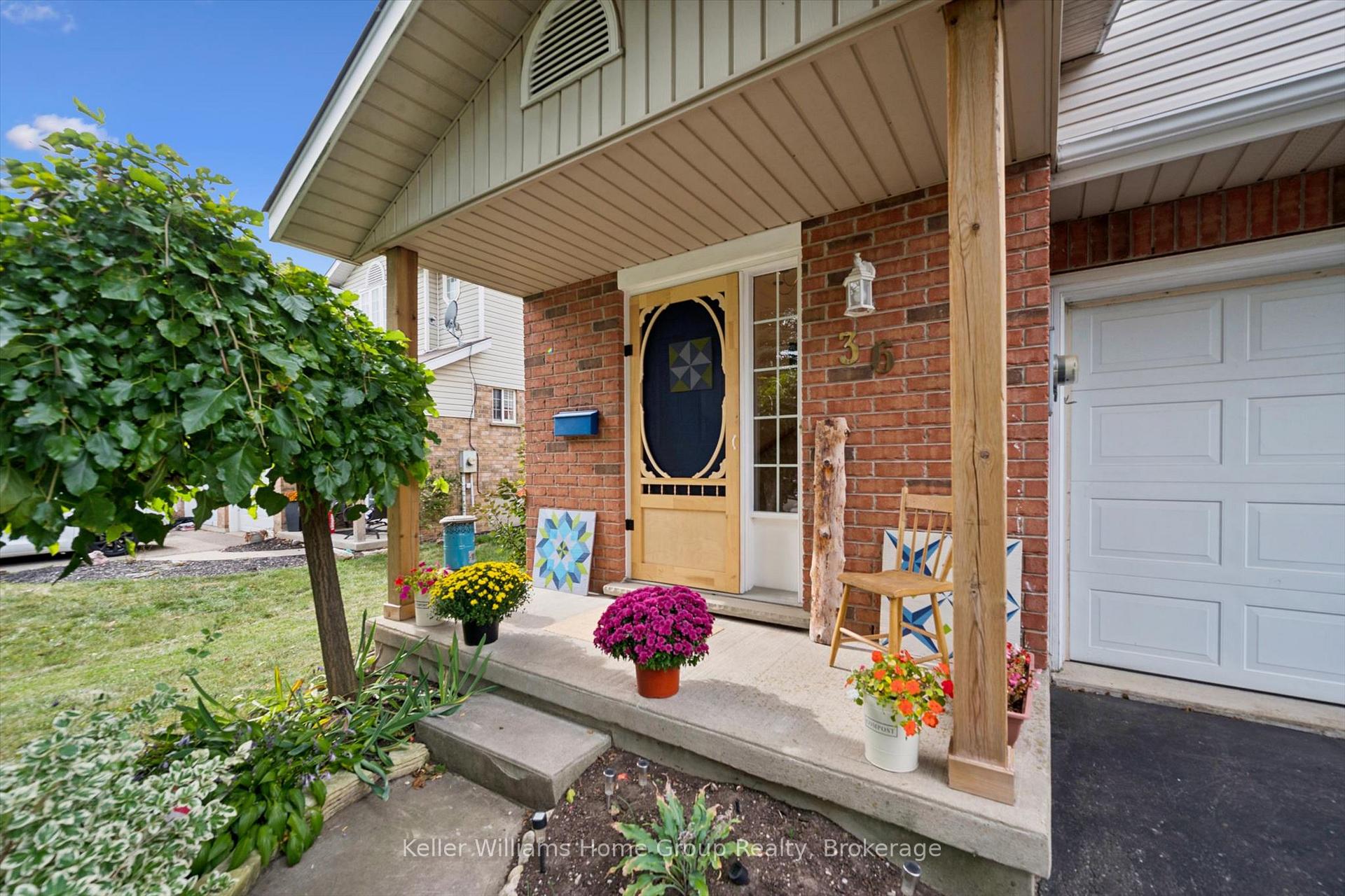 Photo 4 of 36 Patrick Boulevard, Centre Wellington, Elora/Salem — HOMEH