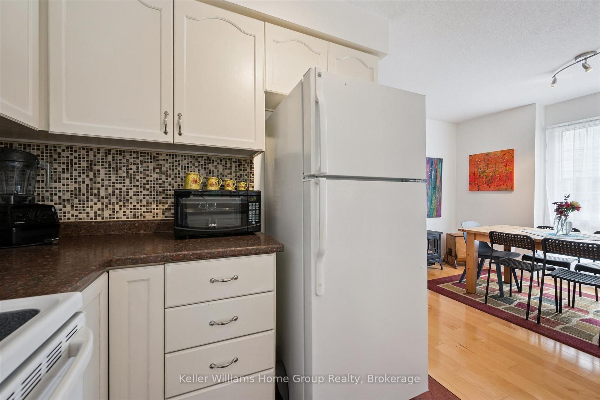 Photo 12 of 36 Patrick Boulevard, Centre Wellington, Elora/Salem — HOMEH