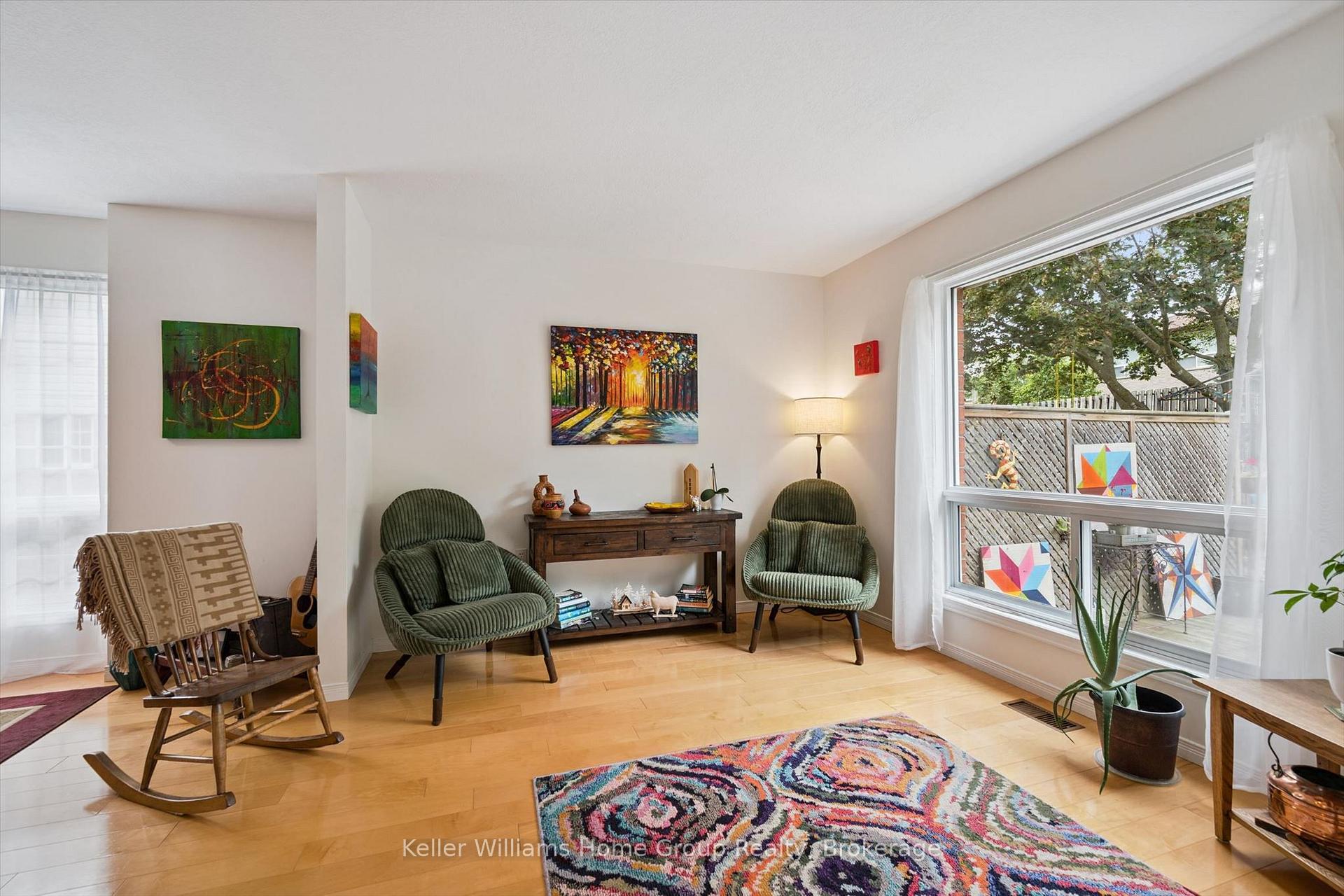 Photo 17 of 36 Patrick Boulevard, Centre Wellington, Elora/Salem — HOMEH