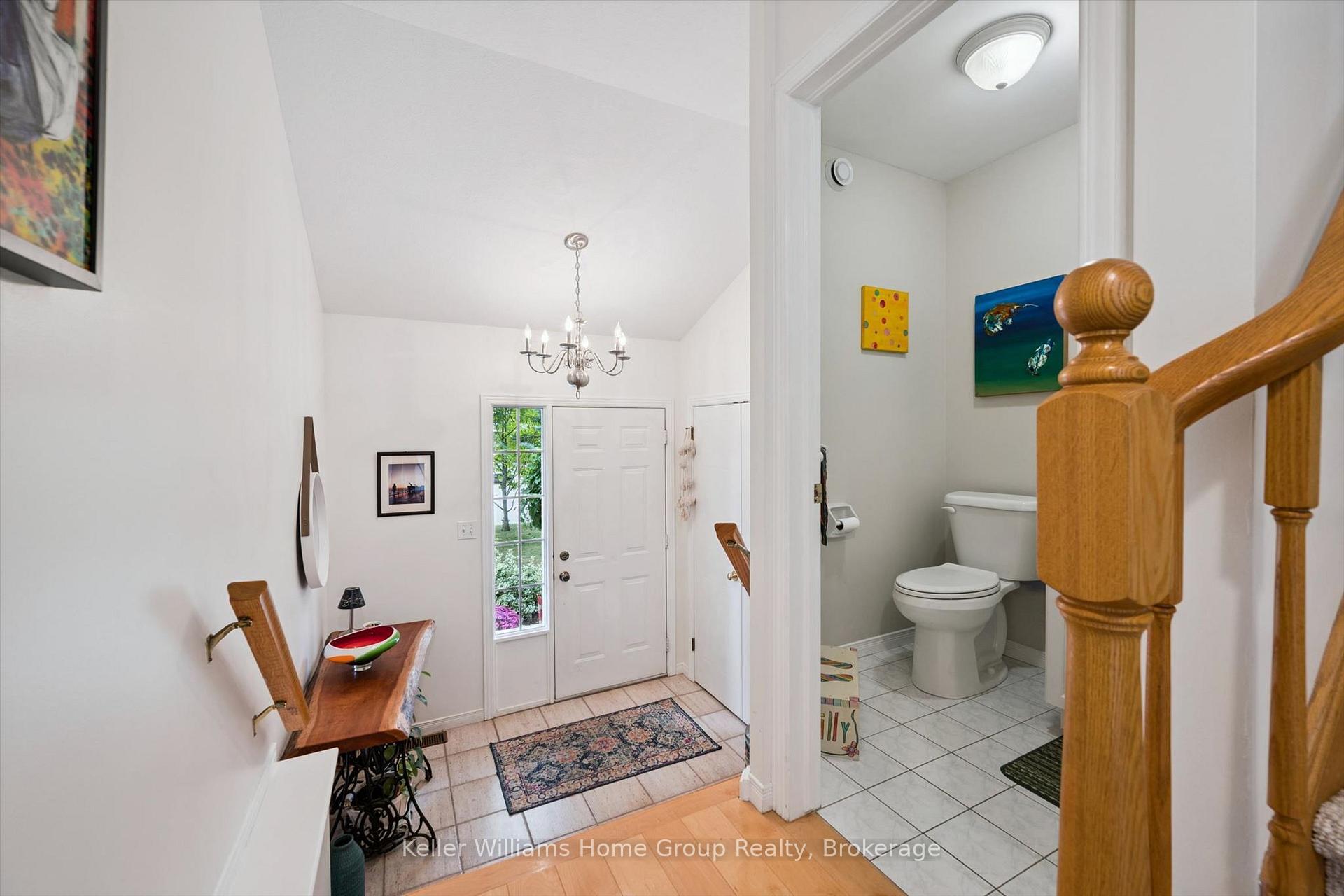 Photo 18 of 36 Patrick Boulevard, Centre Wellington, Elora/Salem — HOMEH
