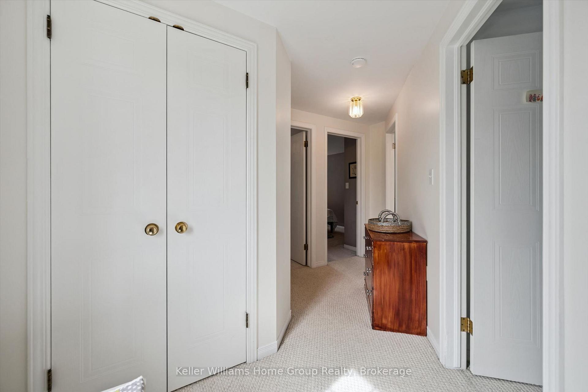 Photo 21 of 36 Patrick Boulevard, Centre Wellington, Elora/Salem — HOMEH
