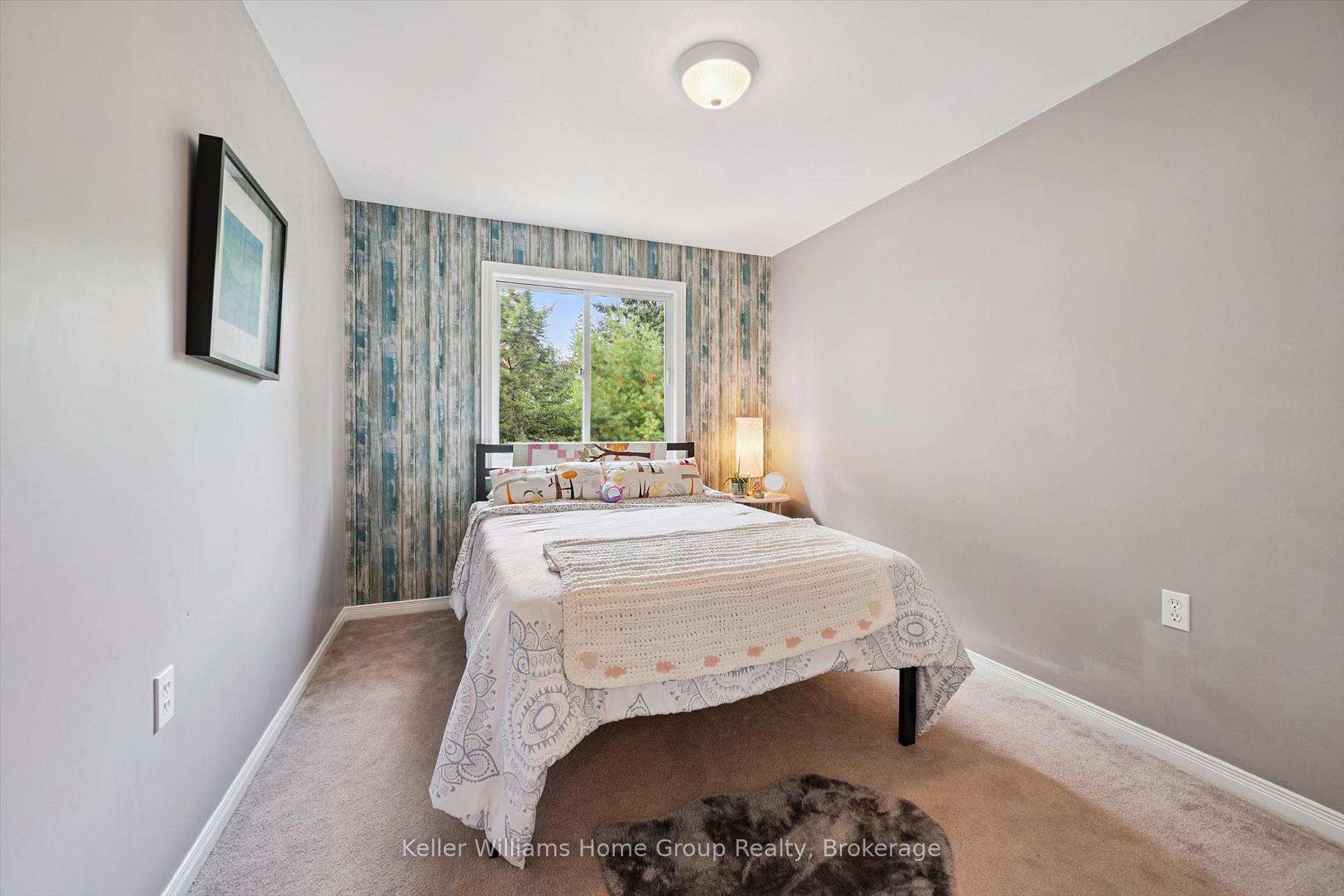 Photo 23 of 36 Patrick Boulevard, Centre Wellington, Elora/Salem — HOMEH