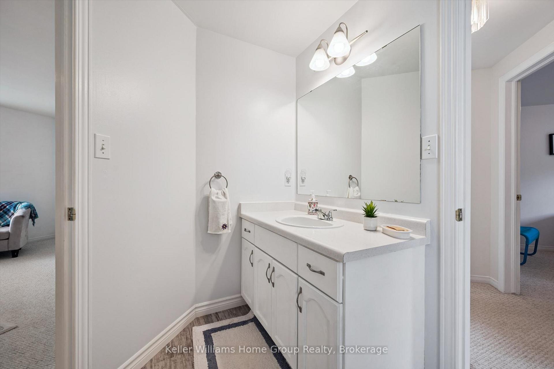 Photo 25 of 36 Patrick Boulevard, Centre Wellington, Elora/Salem — HOMEH