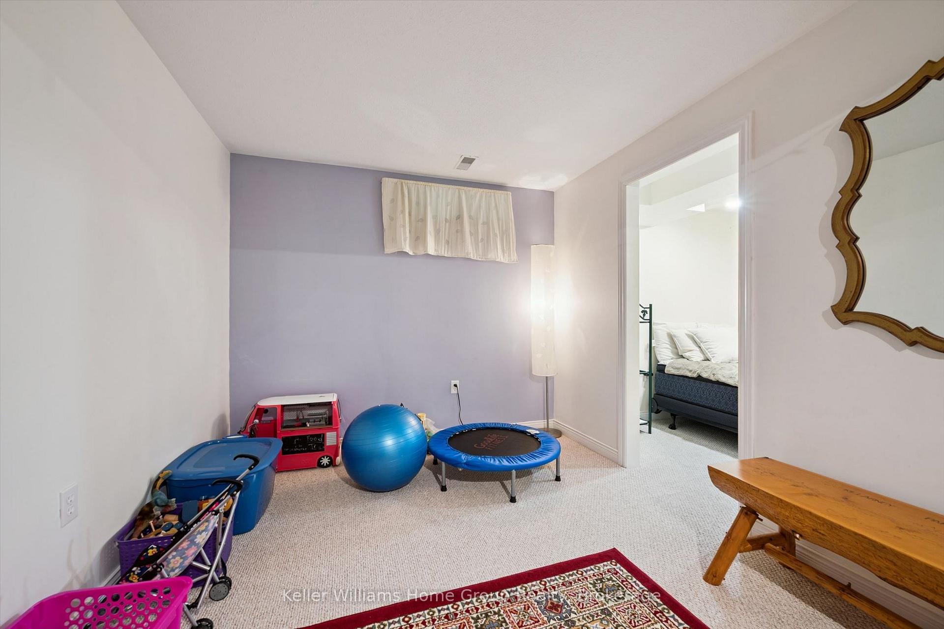 Photo 31 of 36 Patrick Boulevard, Centre Wellington, Elora/Salem — HOMEH