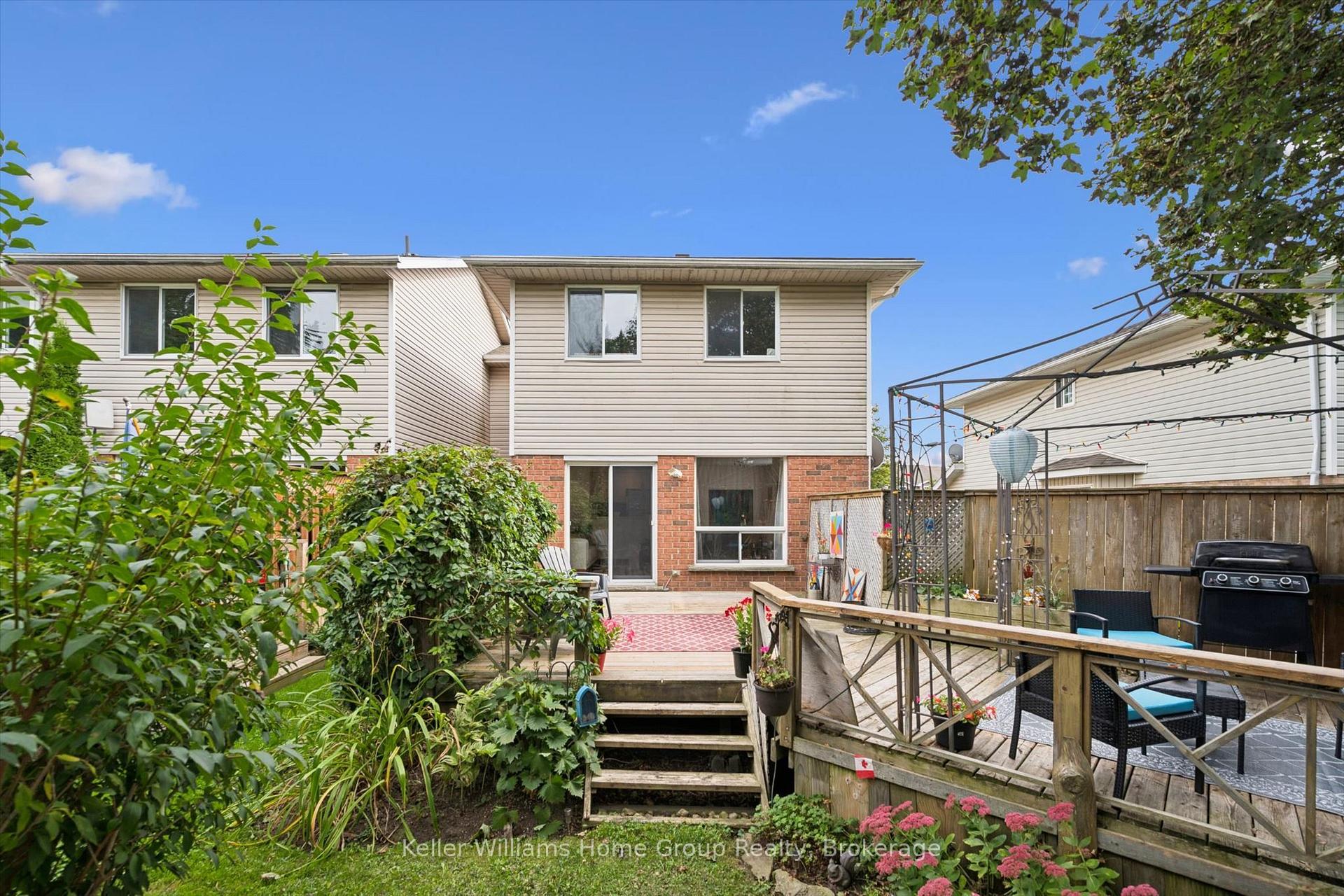 Photo 33 of 36 Patrick Boulevard, Centre Wellington, Elora/Salem — HOMEH