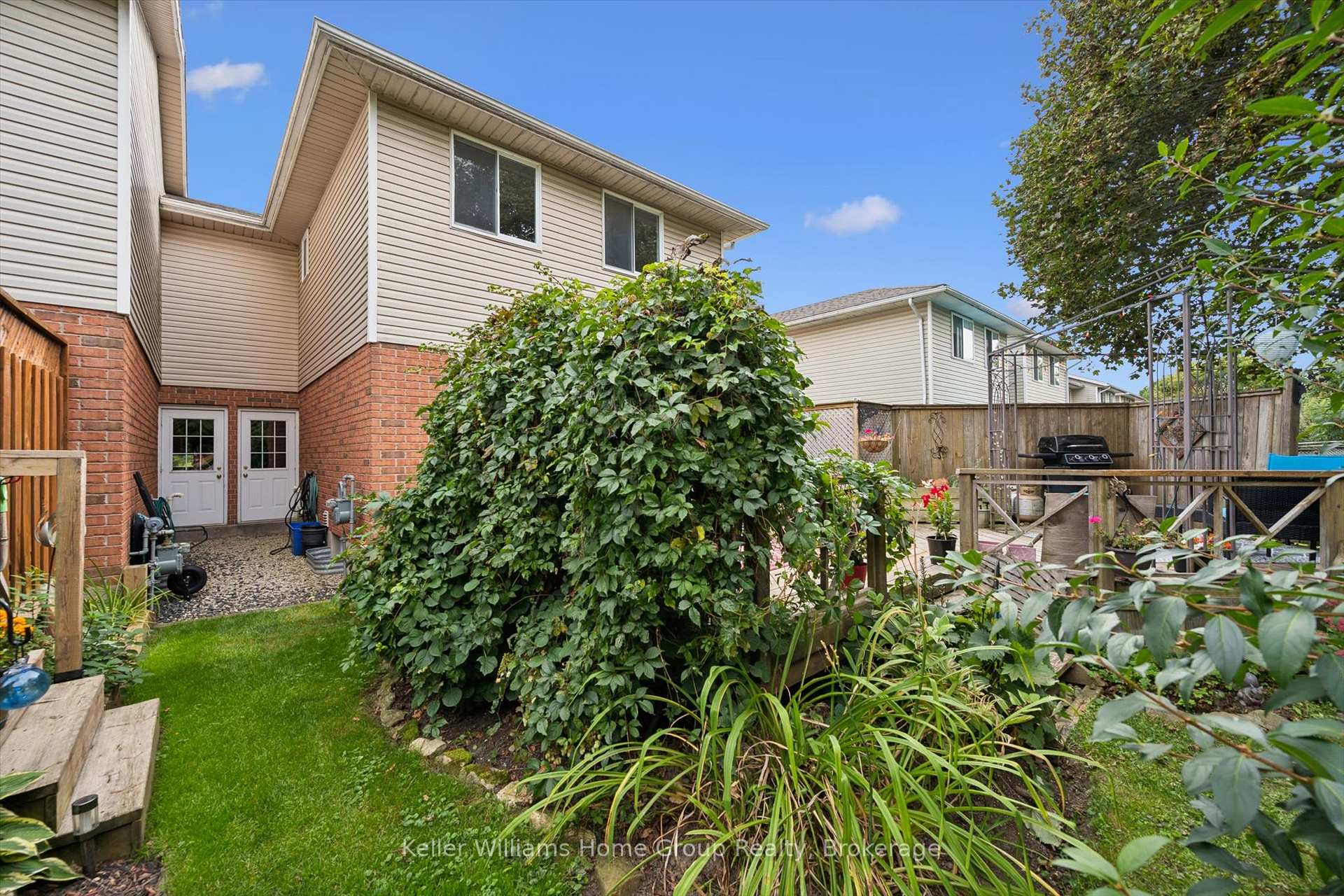 Photo 34 of 36 Patrick Boulevard, Centre Wellington, Elora/Salem — HOMEH