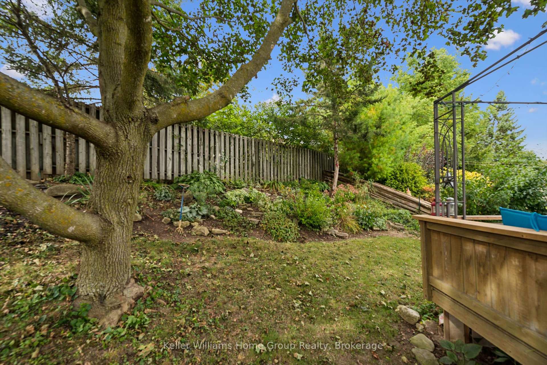 Photo 41 of 36 Patrick Boulevard, Centre Wellington, Elora/Salem — HOMEH