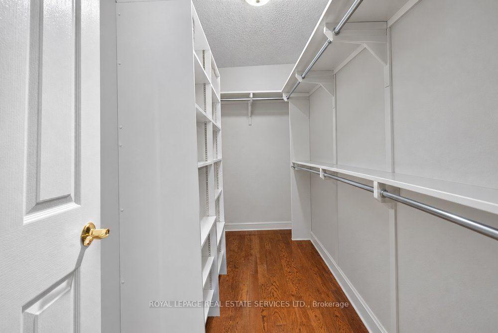 Photo 15 of 36 Worthington Drive, Clarington, Courtice — HOMEH