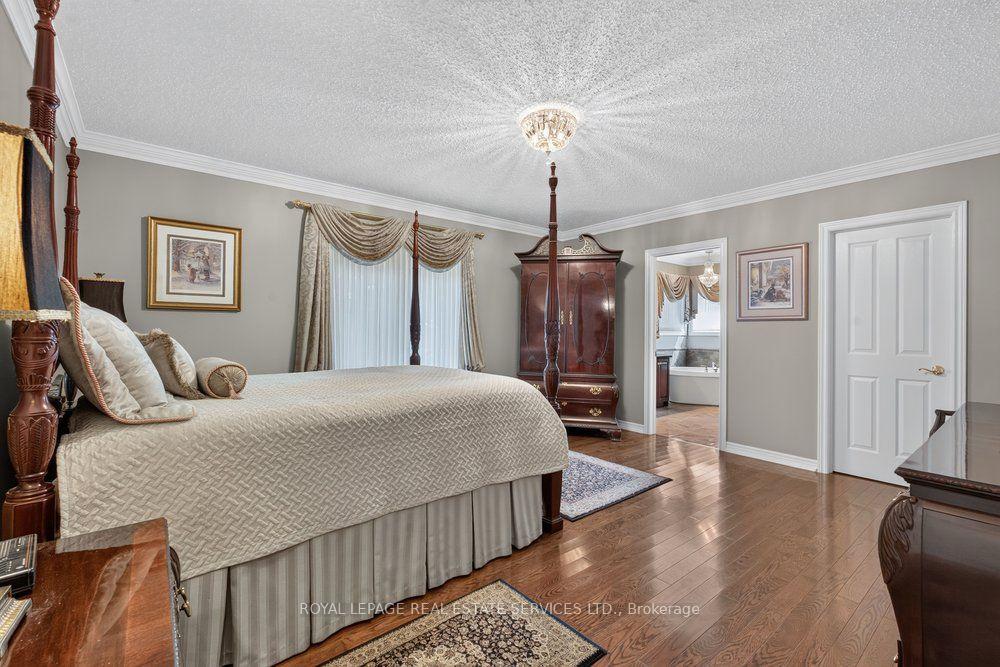 Photo 19 of 36 Worthington Drive, Clarington, Courtice — HOMEH