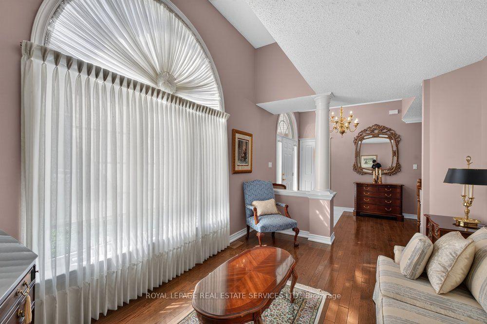Photo 14 of 36 Worthington Drive, Clarington, Courtice — HOMEH