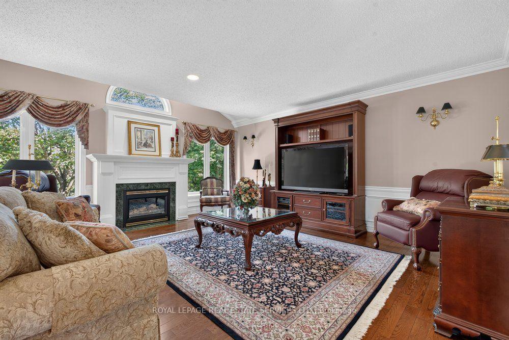 Photo 32 of 36 Worthington Drive, Clarington, Courtice — HOMEH