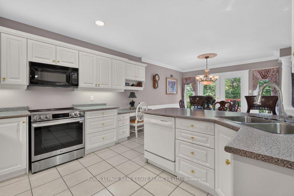 Photo 58 of 36 Worthington Drive, Clarington, Courtice — HOMEH