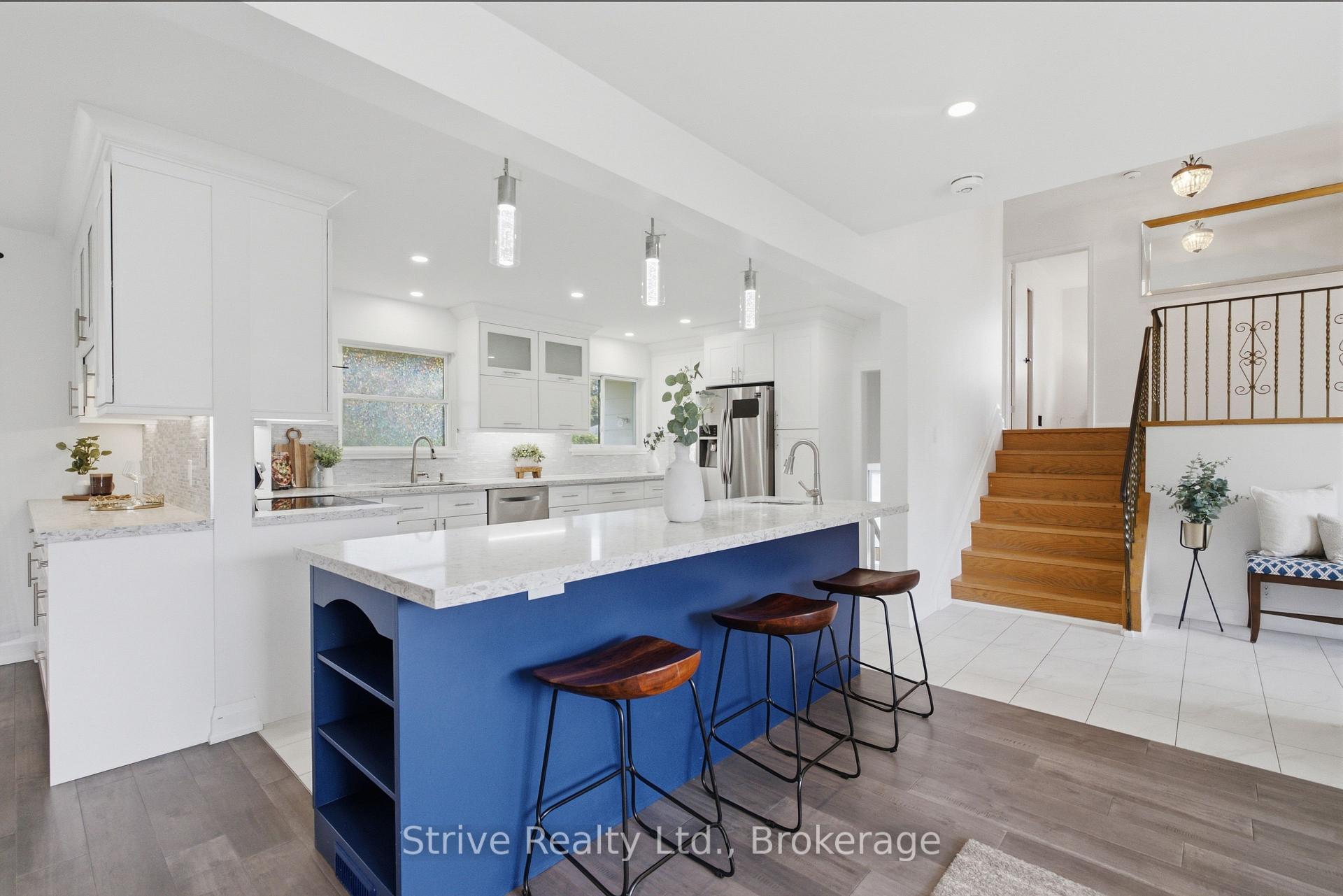 Photo 10 of 779 Bessborough Drive, Oshawa, Centennial — HOMEH