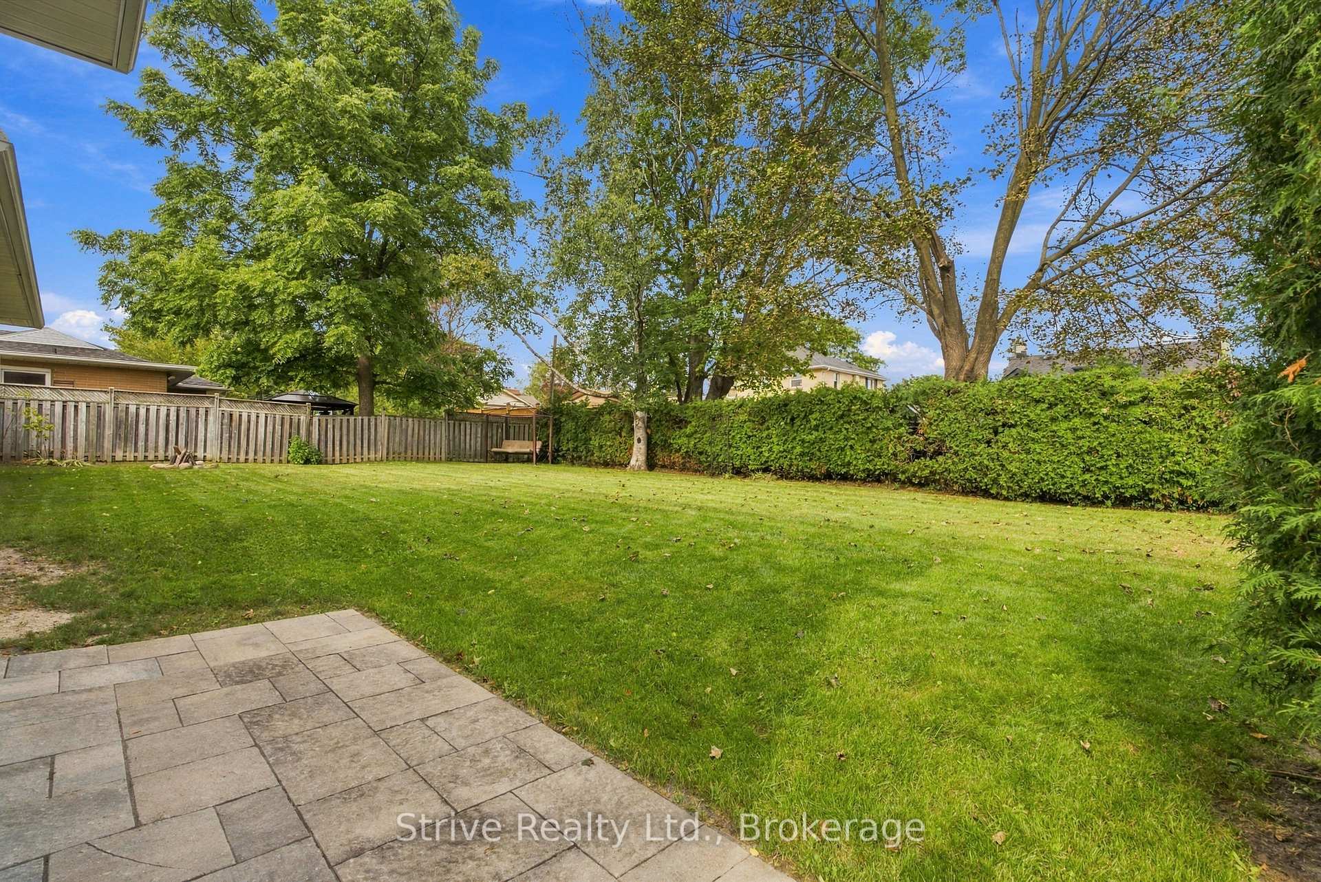 Photo 43 of 779 Bessborough Drive, Oshawa, Centennial — HOMEH