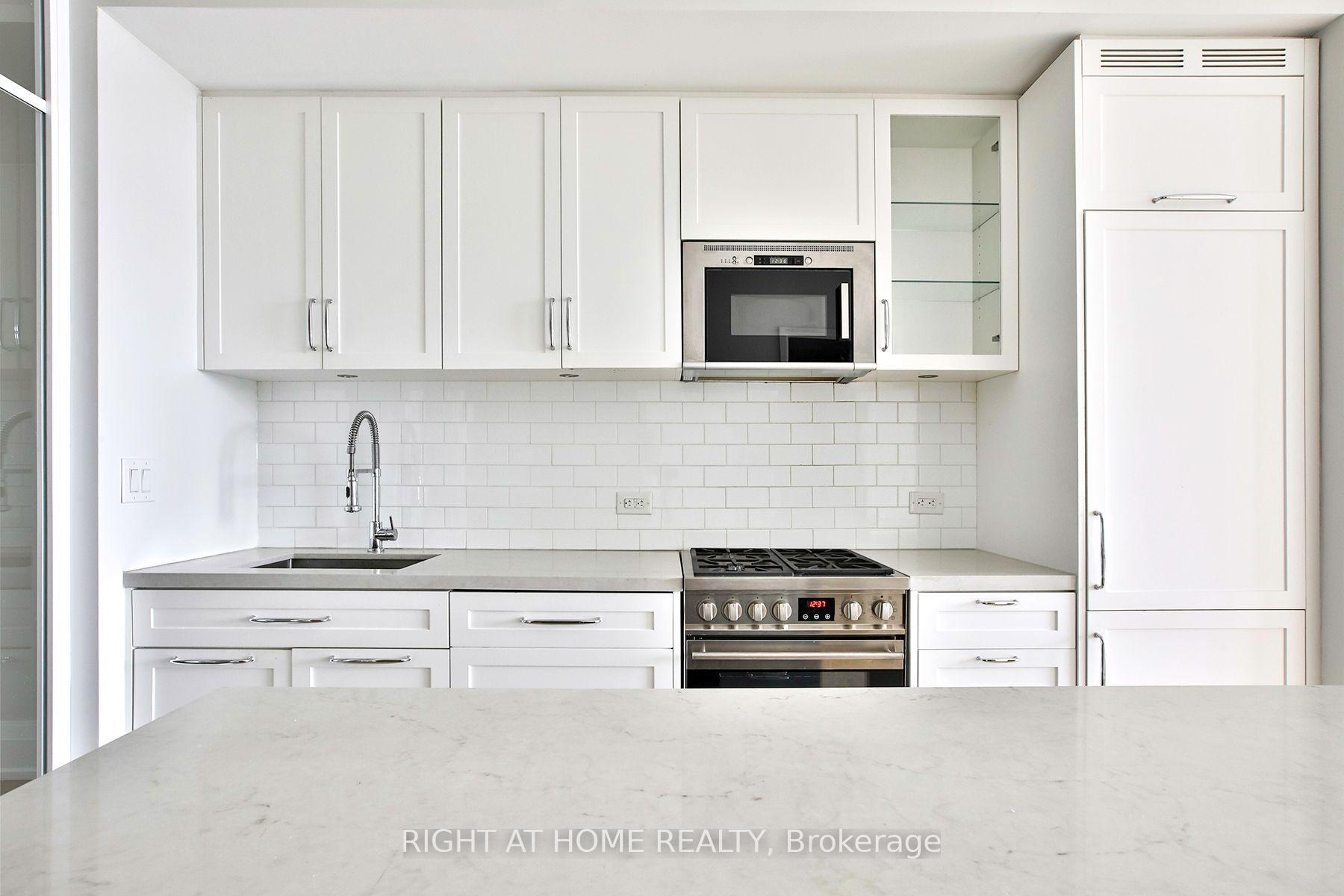 Photo 10 of Unit 308, 25 Malcolm Road, Toronto, Leaside — HOMEH