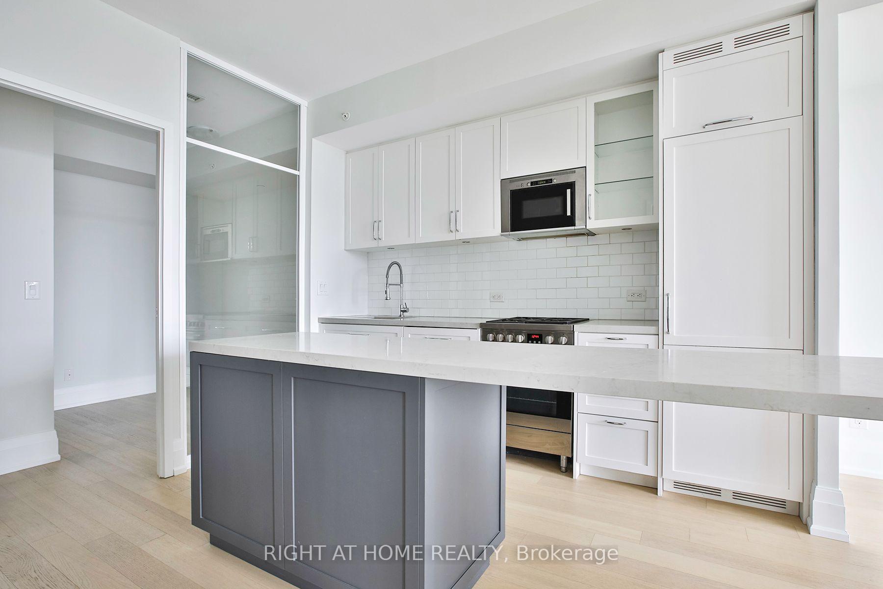 Photo 12 of Unit 308, 25 Malcolm Road, Toronto, Leaside — HOMEH