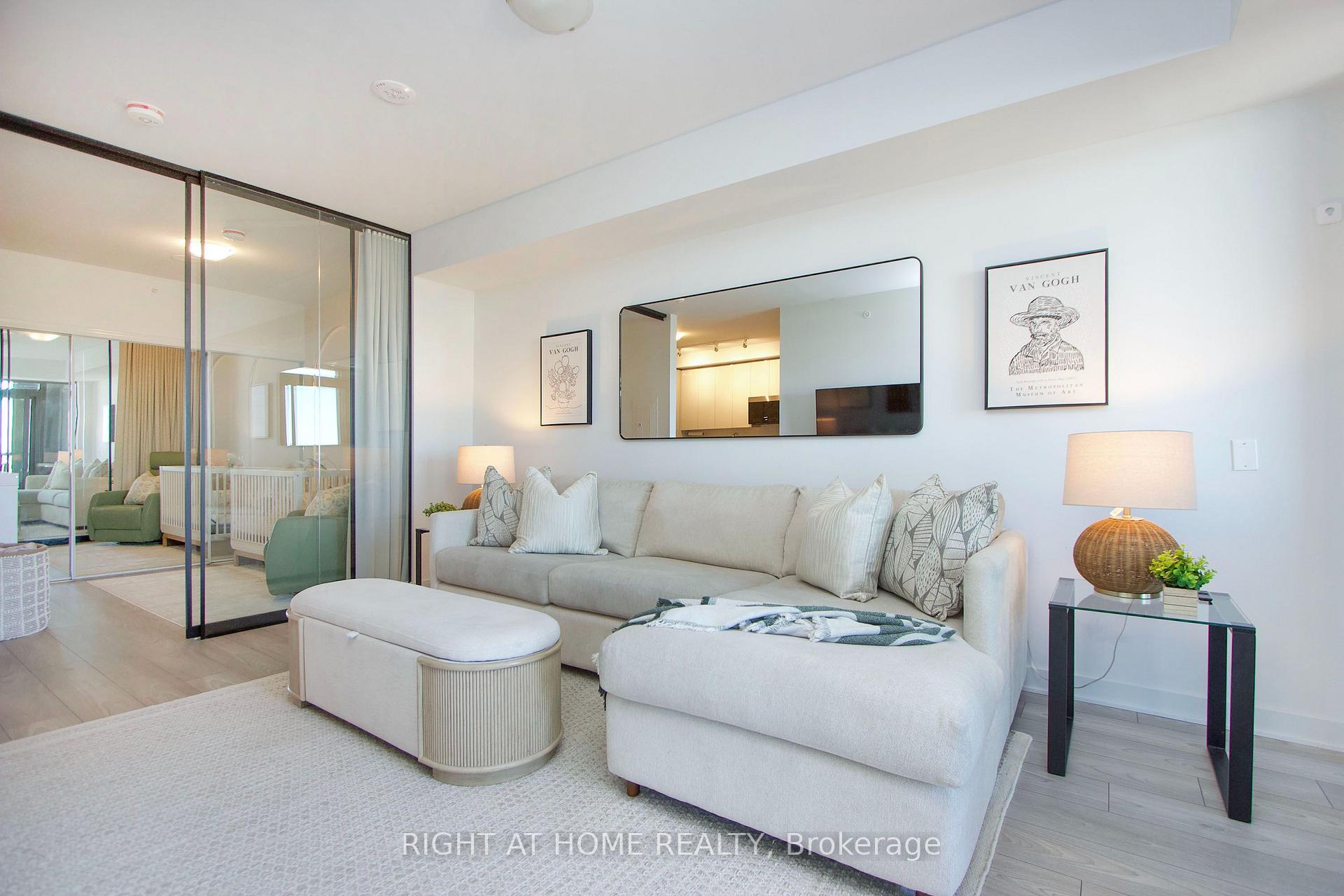 Photo 2 of Unit 903, 2920 Highway 7, Vaughan, Concord — HOMEH