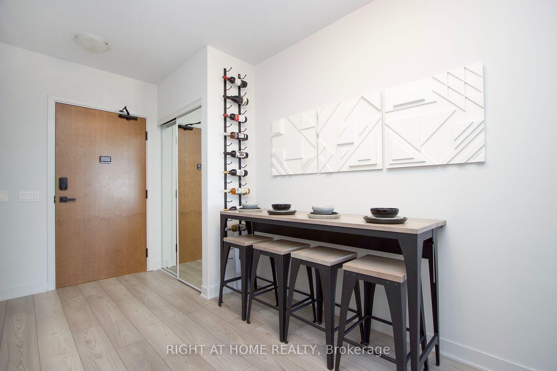 Photo 11 of Unit 903, 2920 Highway 7, Vaughan, Concord — HOMEH