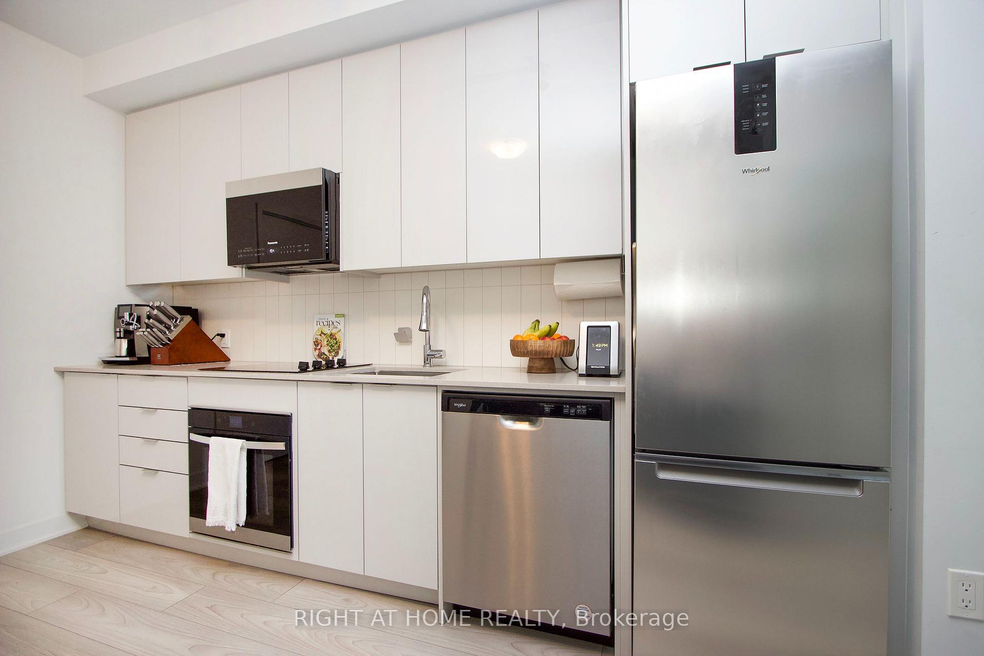Photo 16 of Unit 903, 2920 Highway 7, Vaughan, Concord — HOMEH
