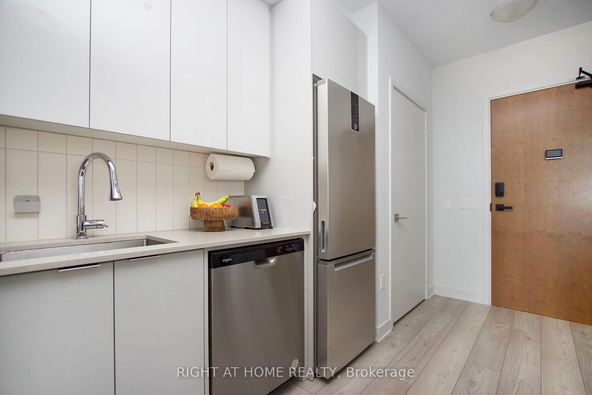 Photo 18 of Unit 903, 2920 Highway 7, Vaughan, Concord — HOMEH