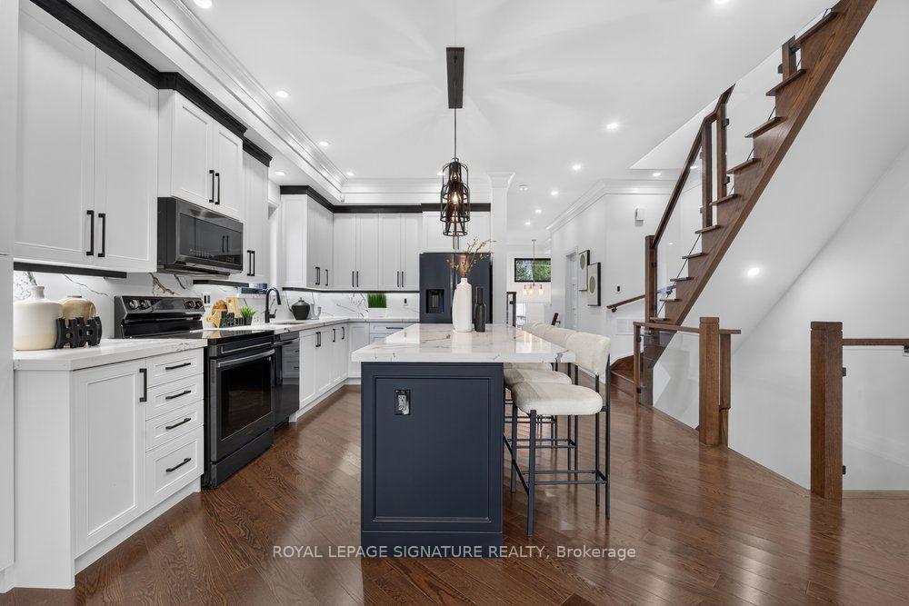 Photo 15 of 48 B Maybourne Ave, Scarborough, Clairlea-Birchmount — HOMEH