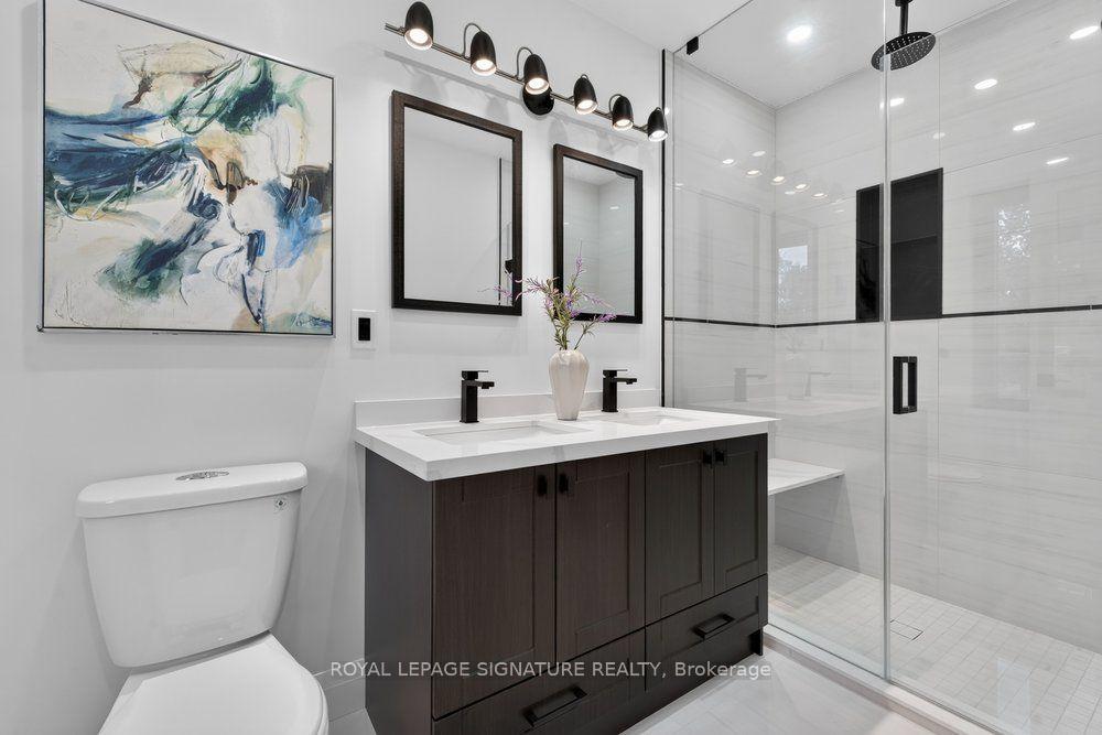 Photo 29 of 48 B Maybourne Ave, Scarborough, Clairlea-Birchmount — HOMEH