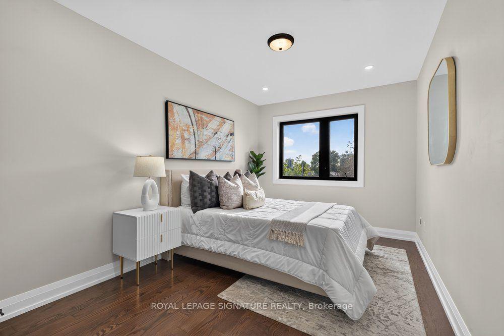 Photo 30 of 48 B Maybourne Ave, Scarborough, Clairlea-Birchmount — HOMEH