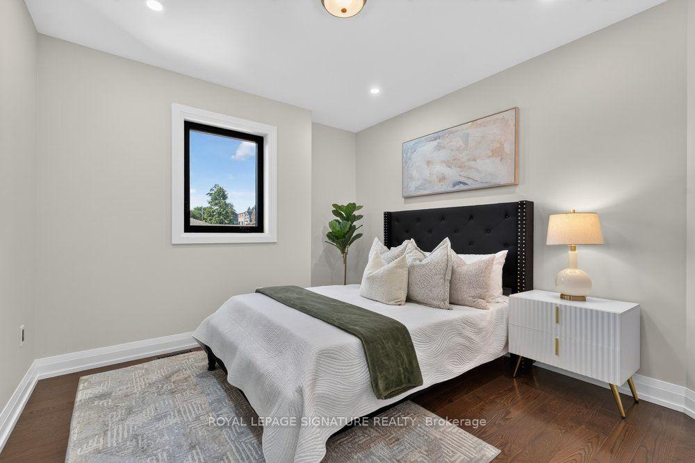 Photo 35 of 48 B Maybourne Ave, Scarborough, Clairlea-Birchmount — HOMEH