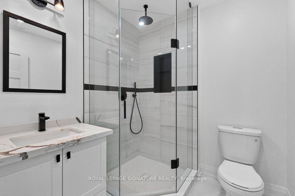 Photo 40 of 48 B Maybourne Ave, Scarborough, Clairlea-Birchmount — HOMEH