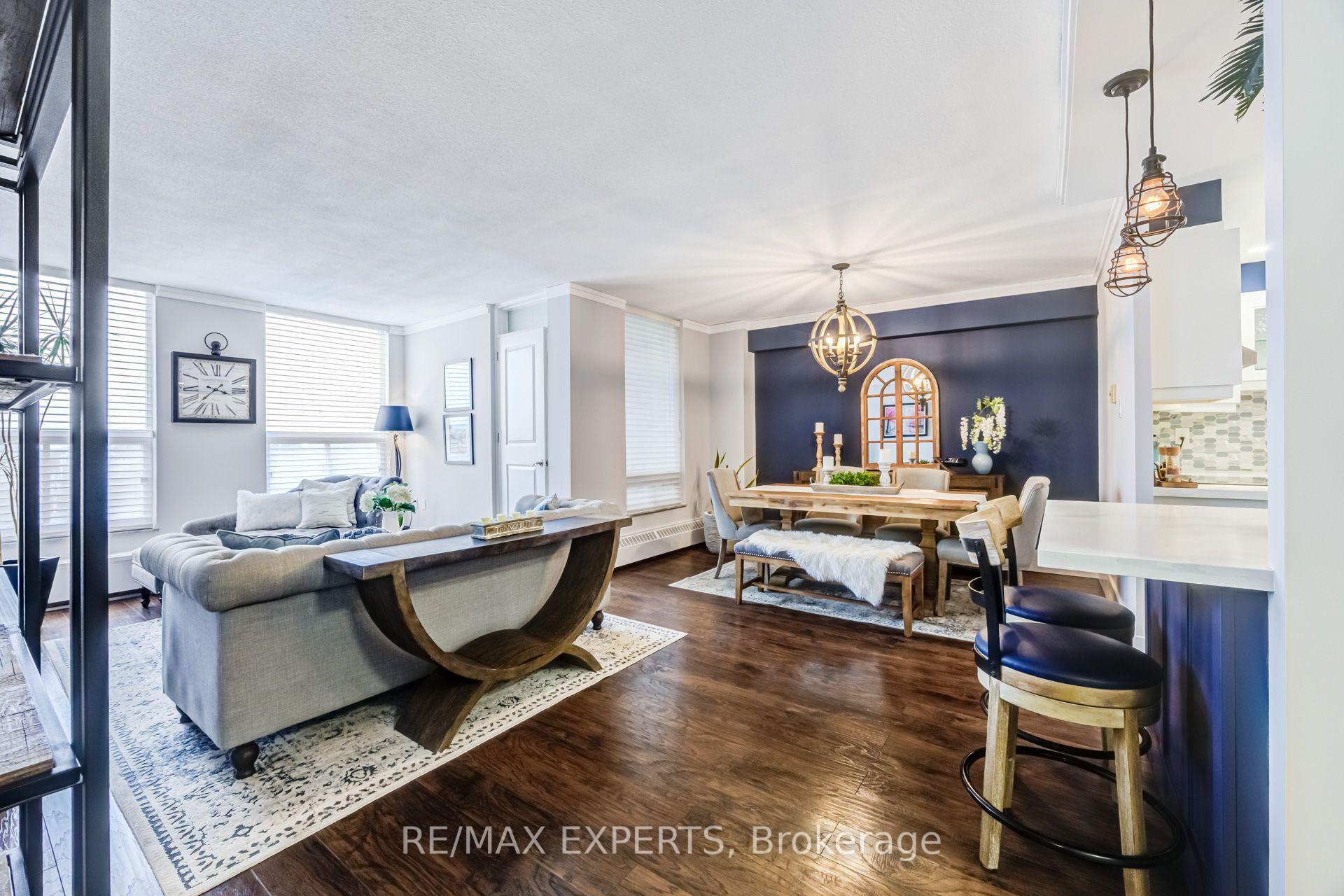 Photo 3 of Unit 1104, 130 Neptune Drive, Toronto, Englemount-Lawrence — HOMEH