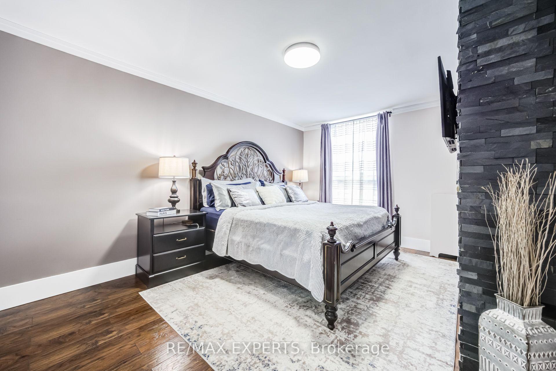 Photo 18 of Unit 1104, 130 Neptune Drive, Toronto, Englemount-Lawrence — HOMEH