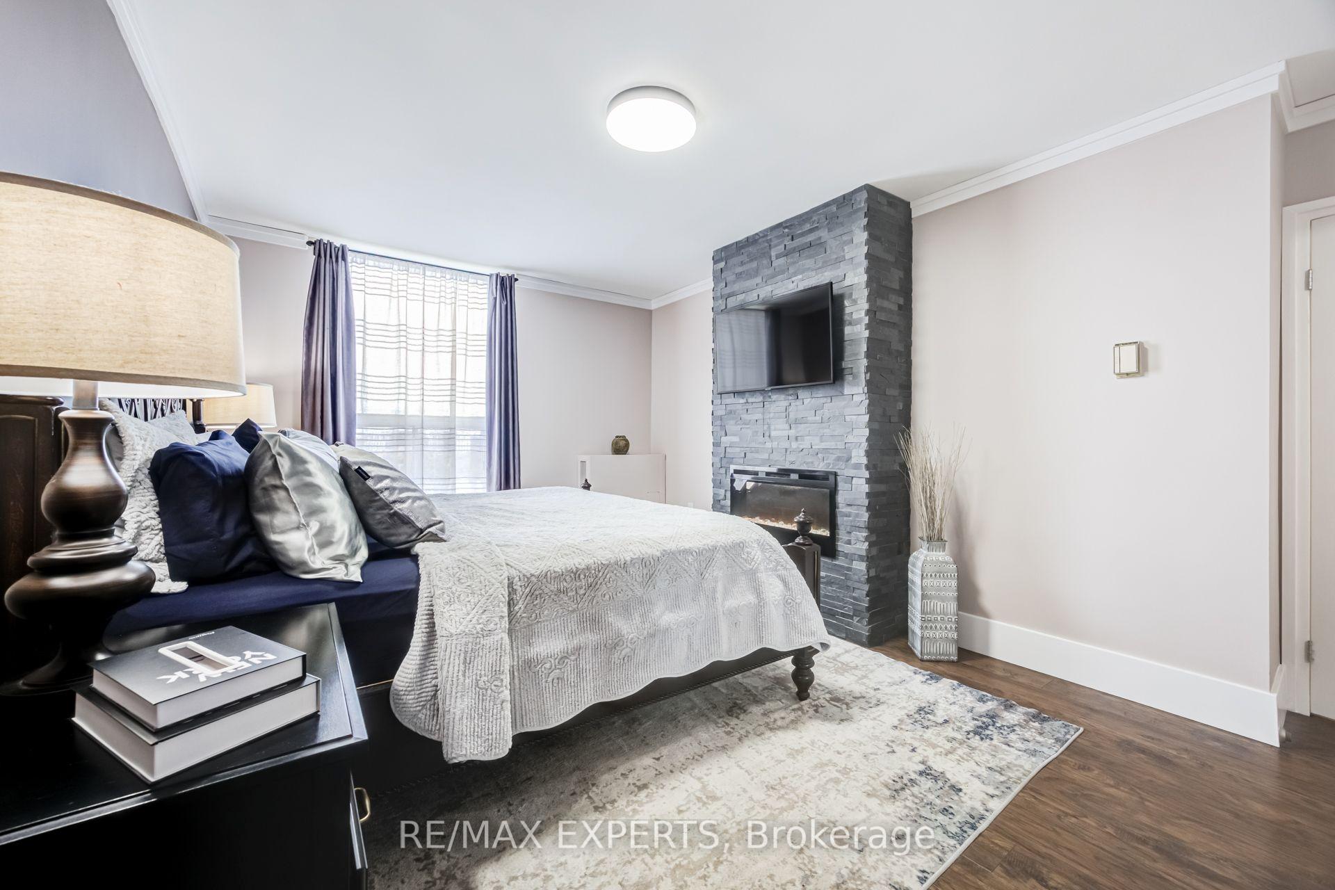 Photo 19 of Unit 1104, 130 Neptune Drive, Toronto, Englemount-Lawrence — HOMEH