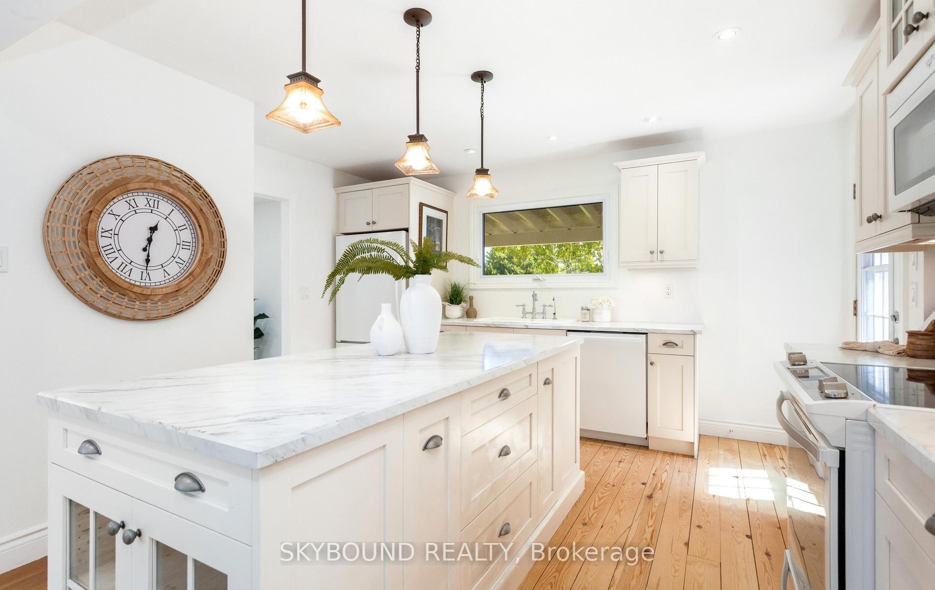 Photo 13 of 9 Delerin Crescent, Erin — HOMEH