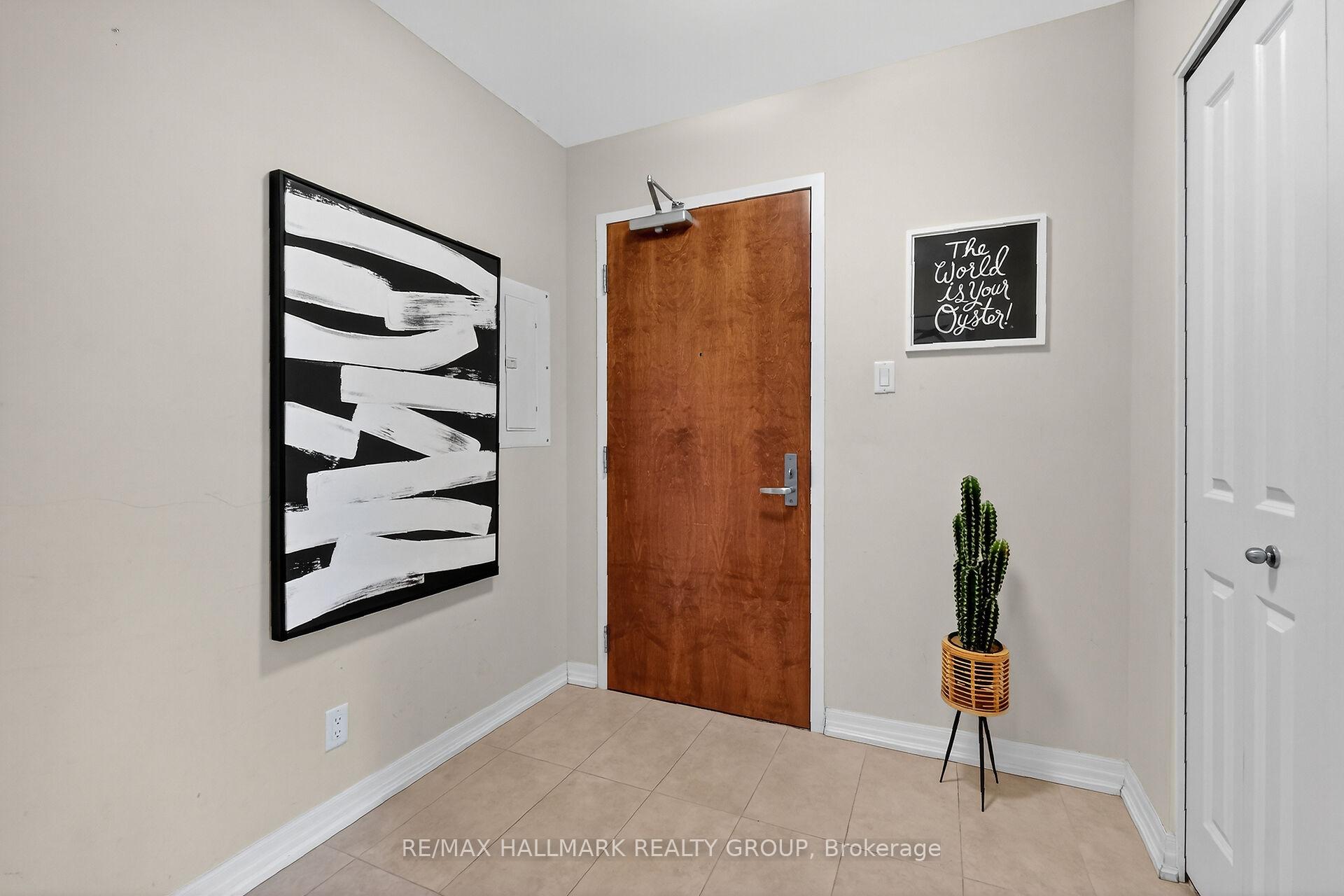 Photo 7 of Unit 206, 242 Rideau Street, Ottawa, Sandy Hill — HOMEH