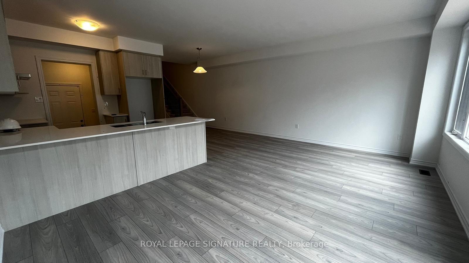 Photo 6 of 1506 Devine Point, Milton, Ford — HOMEH