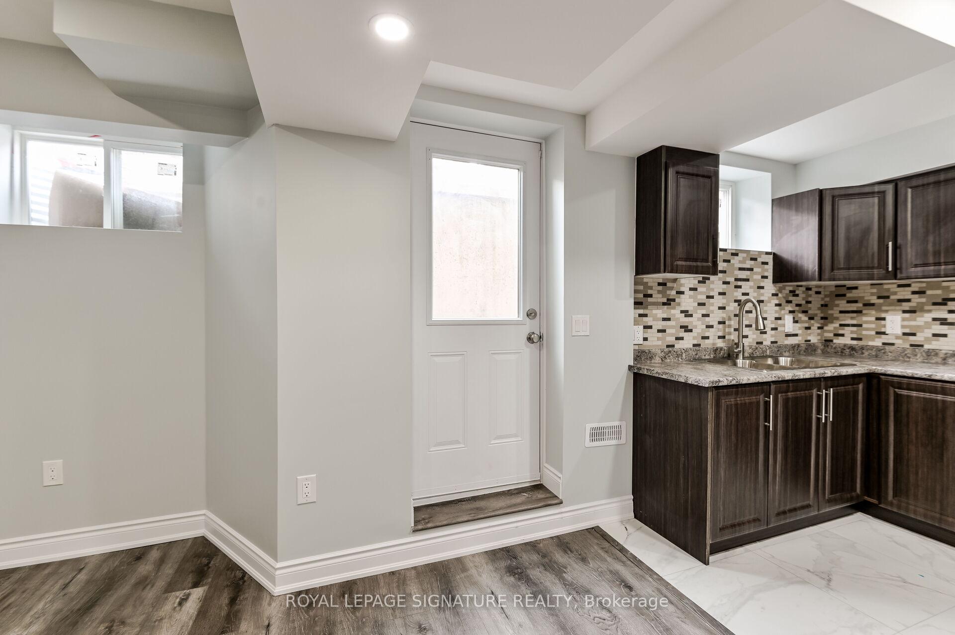 Photo 5 of 1506 Devine Point, Milton, Ford — HOMEH