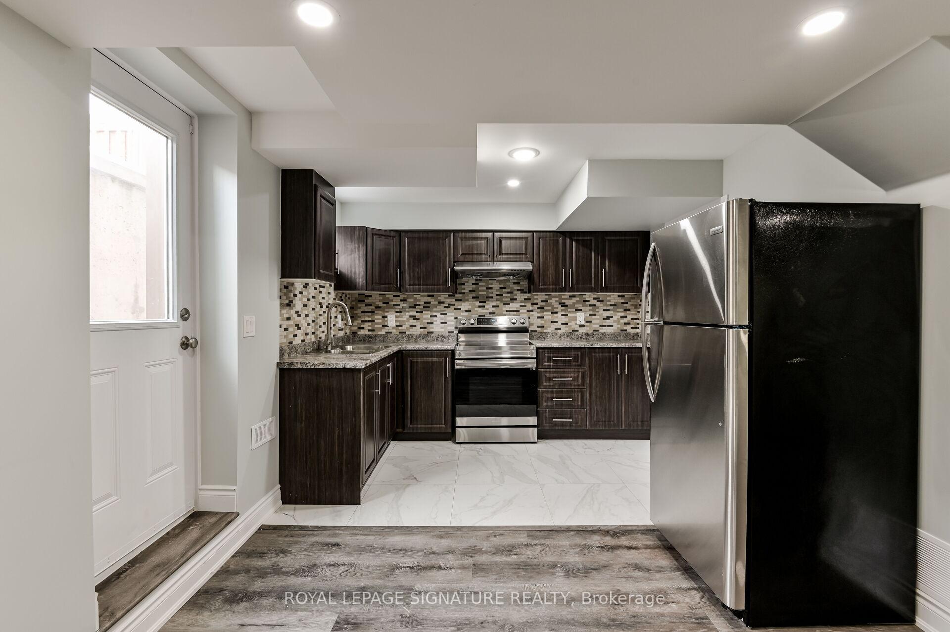 Photo 9 of 1506 Devine Point, Milton, Ford — HOMEH
